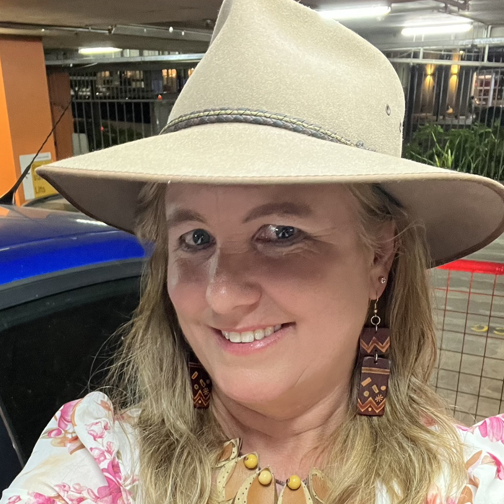 Angela Lange